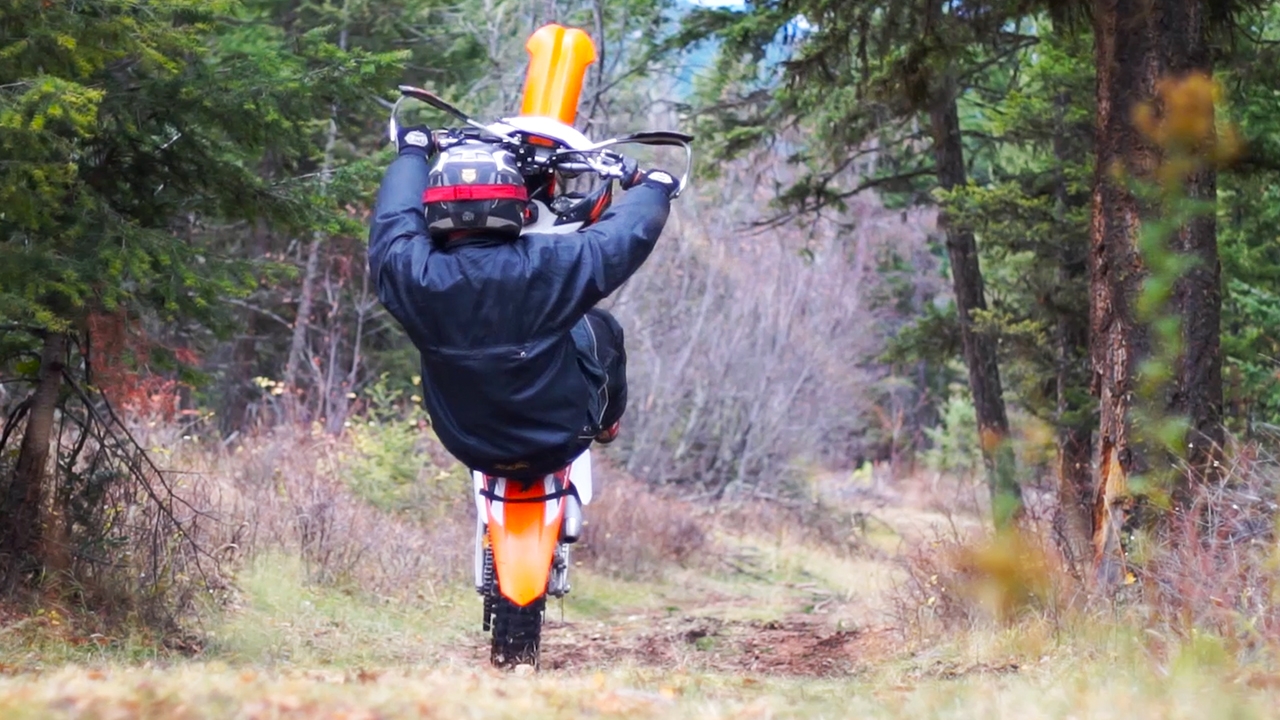 Dirtbike riding on CR500